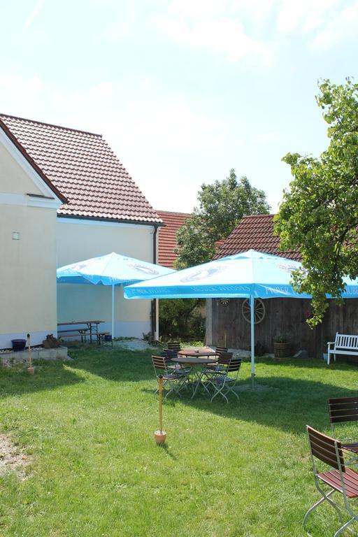 Landgasthof Weberhans Harburg  Bagian luar foto